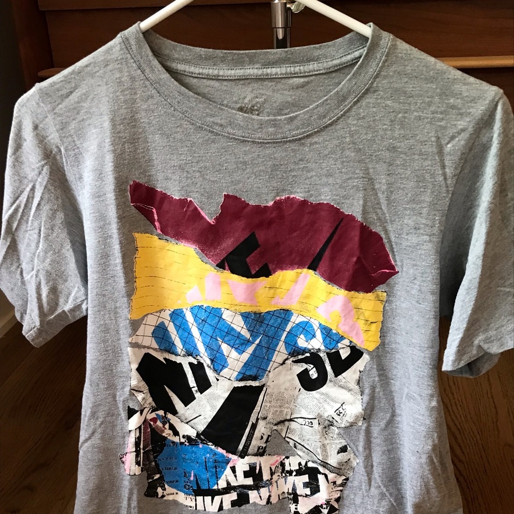 Bundle 3 for $10. Nike Skateboard graphic tee boys L